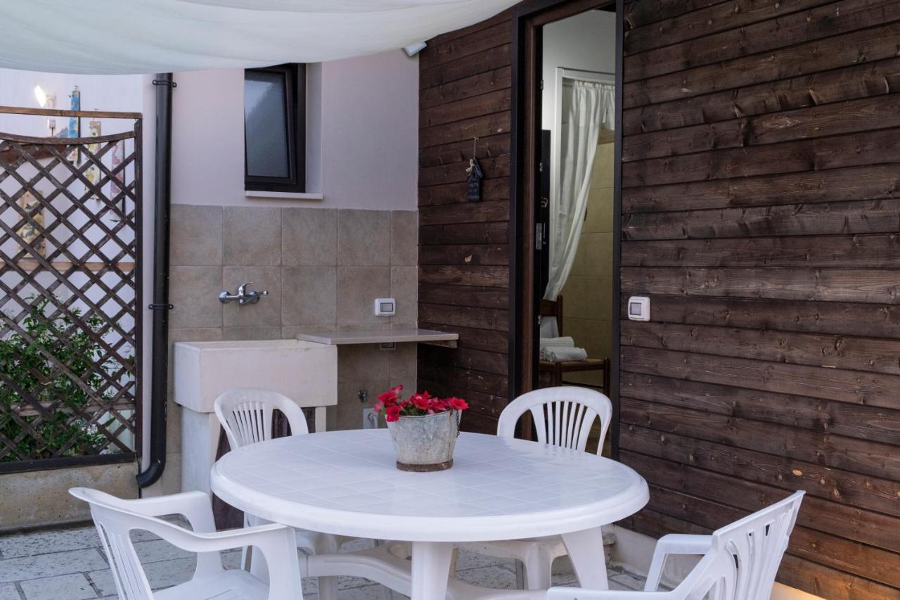 Bed and Breakfast A Lu Fanizza Кутрофьяно Экстерьер фото
