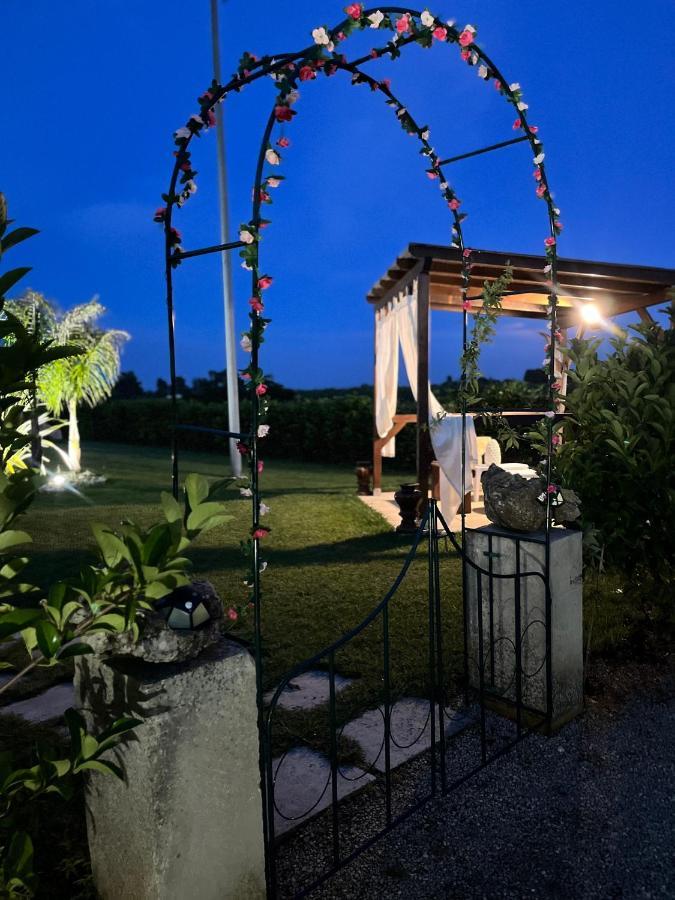 Bed and Breakfast A Lu Fanizza Кутрофьяно Экстерьер фото